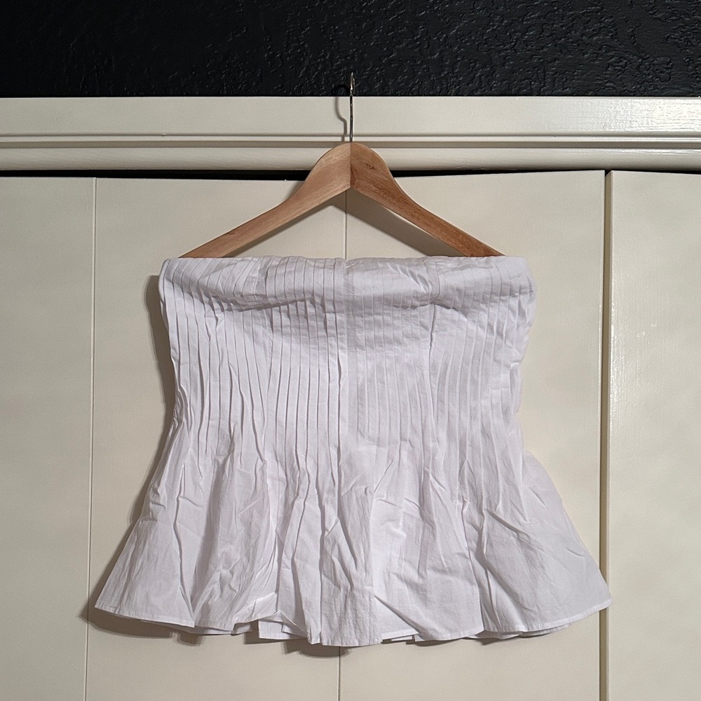 Commense White Pleated Strapless Top